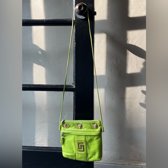 Rad 80’s 90’s Caché Bright Neon Green Leather Crossbody Bag - Picture 3 of 4